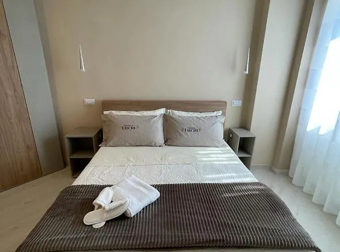 Dimora Lucia 公寓 *