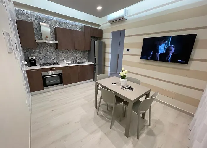 公寓 Dimora Lucia *